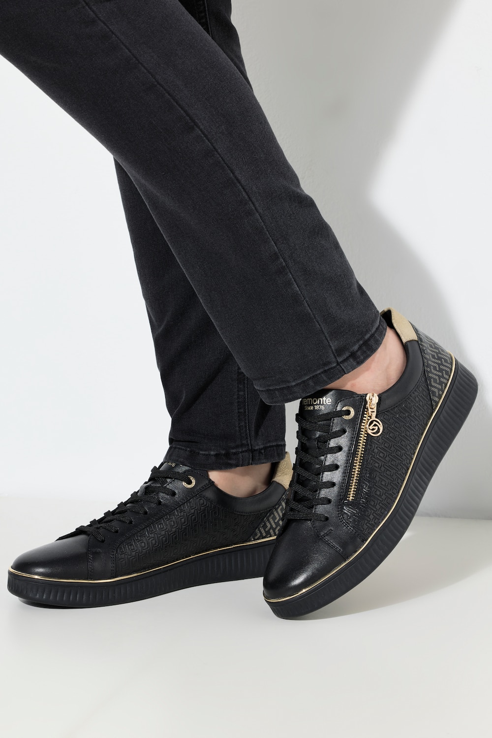 Leder-Sneaker, Damen, schwarz, Größe: 38, Sonstige/Leder/Synthetische Fasern, Ulla Popken Leder-Sneaker, Damen, schwarz, Größe: 38, Sonstige/Leder/Synthetische Fasern, Ulla Popken von Ulla Popken
