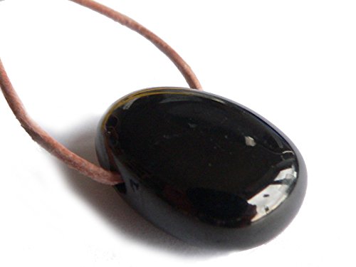 Gagat Jett Trommelstein Edelstein Ketten Anhänger quer gebohrt Gagat Jett Trommelstein Edelstein Ketten Anhänger quer gebohrt von Ulrike Schmitt Edelsteinkreationen