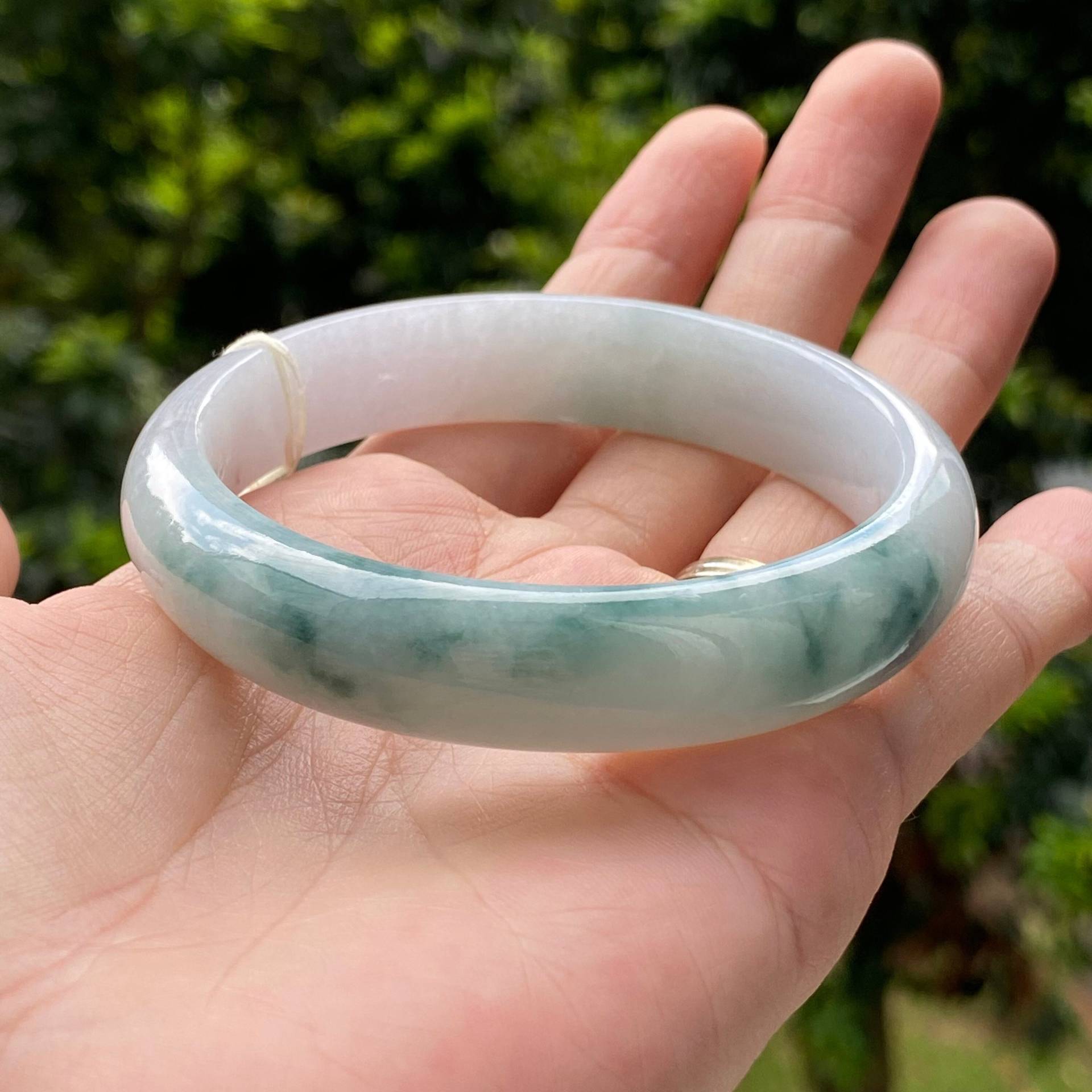 57.4mm Jade Armreif Grade A Jadeit Faint Grau Blau Grün Blumenmuster Mb55Kl20 | Burma Jade von UltimateJadeite