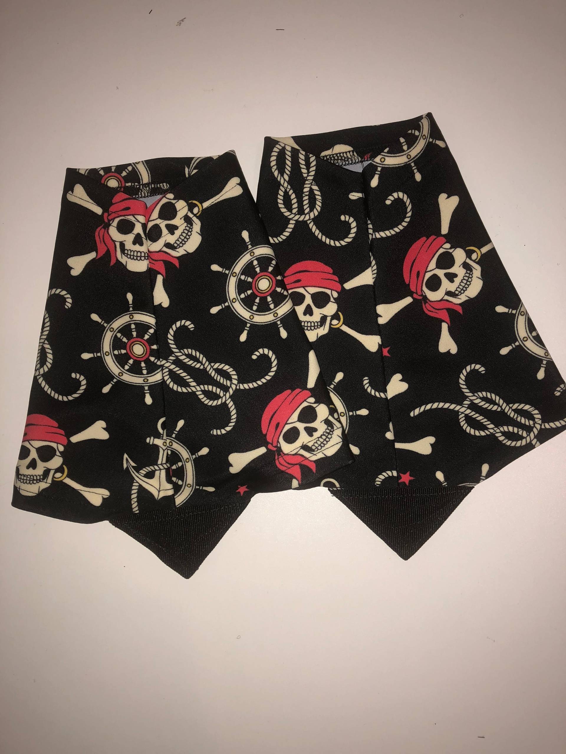 Pirate Skully Gaiter - Limitierte Stückzahl Pirate Skully Gaiter - Limitierte Stückzahl von UltraGam