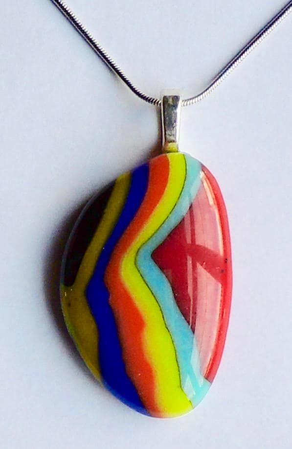 Verschmolzen Glas Pfütze Anhänger Verschmolzen Glas Pfütze Anhänger von UltravioletGifts