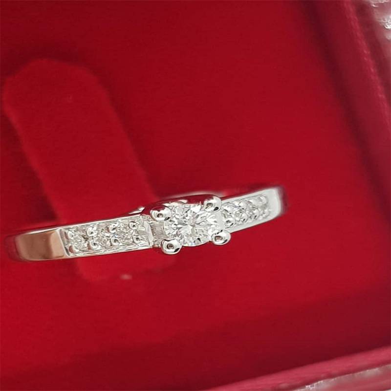 Natürliche Diamantringe Trauringe 9K Massivgold Wunderschön Eleganter Schmuck Weißgold Roségold von UlyGemsLeather