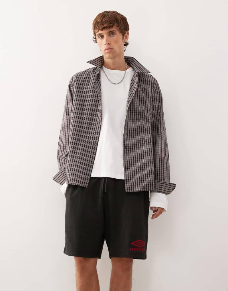 Umbro - Iconic - Shorts ins Schwarz von Umbro