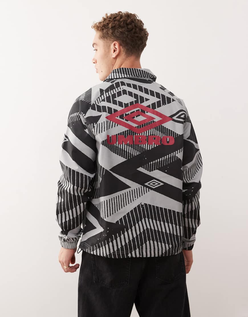 Umbro - Oberteil aus Drill in Grau mit Print von Umbro