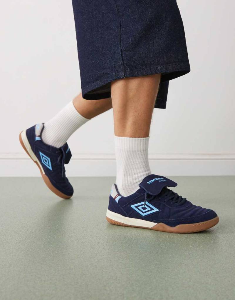 Umbro - Speciali - Wildleder-Sneaker in Marineblau von Umbro
