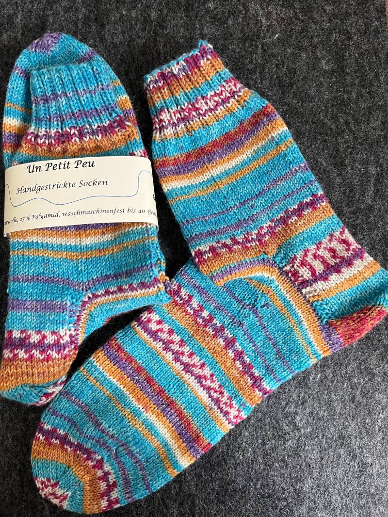 Handgestrickte Socken, Größe 40/41 von UnPetitPeuShop