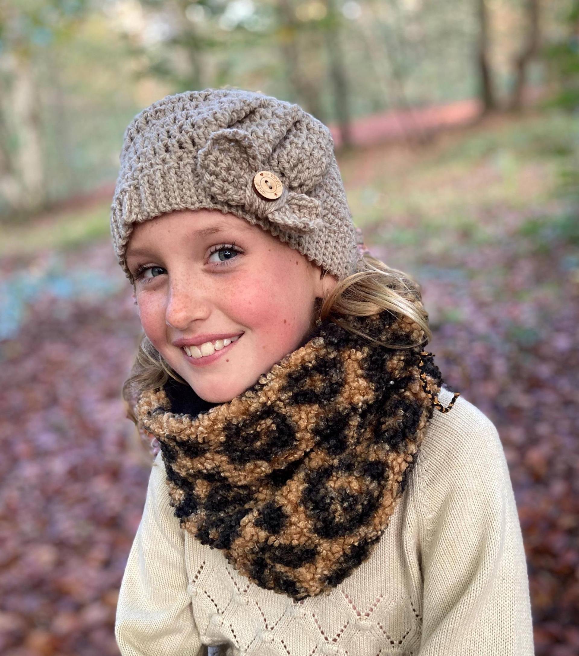 Kinder-Snood, Halswärmer, Infinity-Schal, Kunstfell, Weicher Stoff - Tiermuster von UnaBellaShop