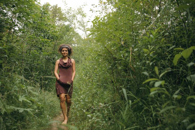 Ärmelloses Nomadenkleid Mit Kapuze Und Tasche von UnaPlumaShop