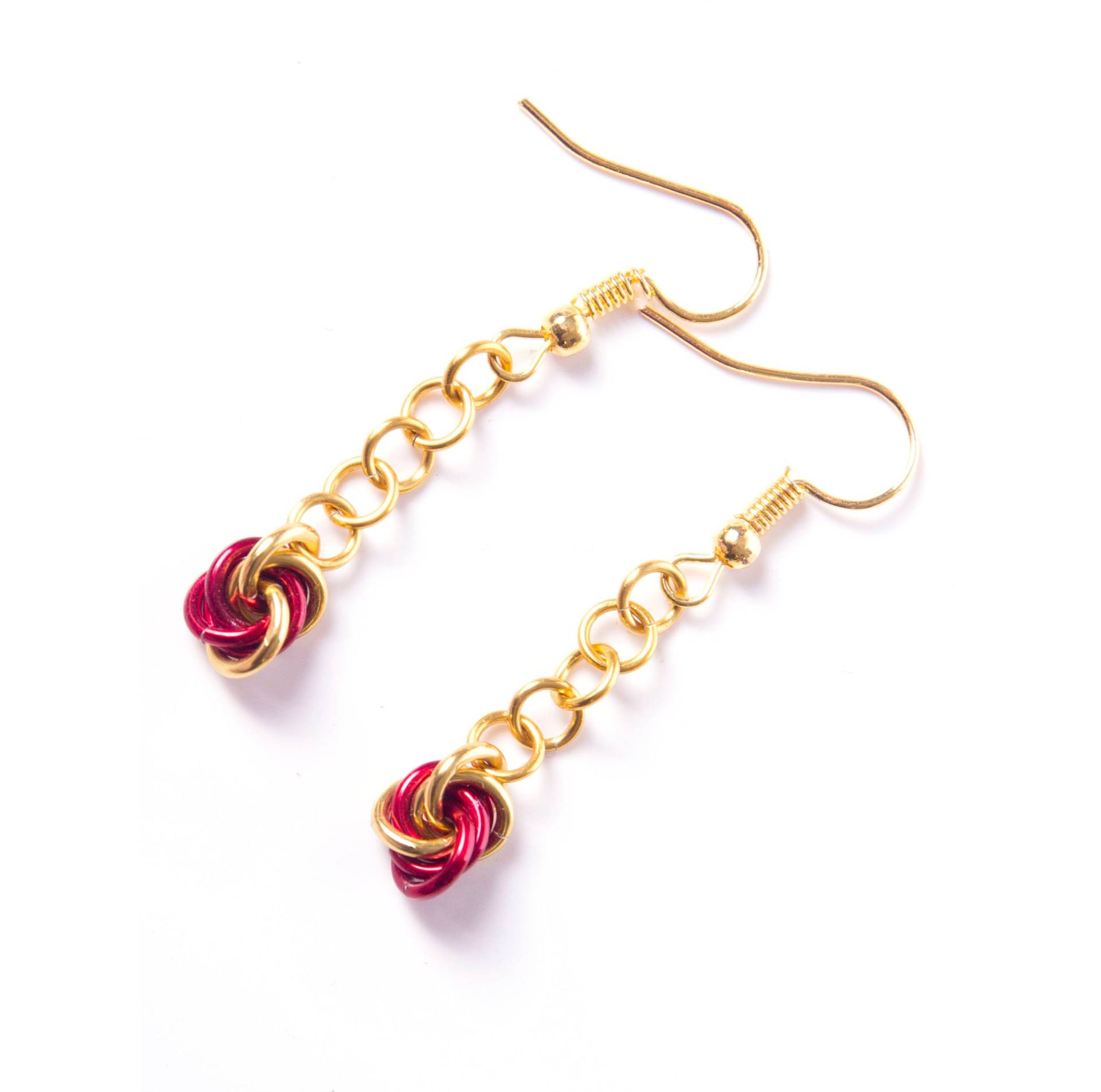 Gold Red Drop Ohrringe/Chainmail Ohrringe/Drop-Ohrringe/Geek-Ohrringe/Chainmaille-Ohrringe/Drachenarren Gold Red Drop Ohrringe/Chainmail Ohrringe/Drop-Ohrringe/Geek-Ohrringe/Chainmaille-Ohrringe/Drachenarren von UnchainedDesignUK