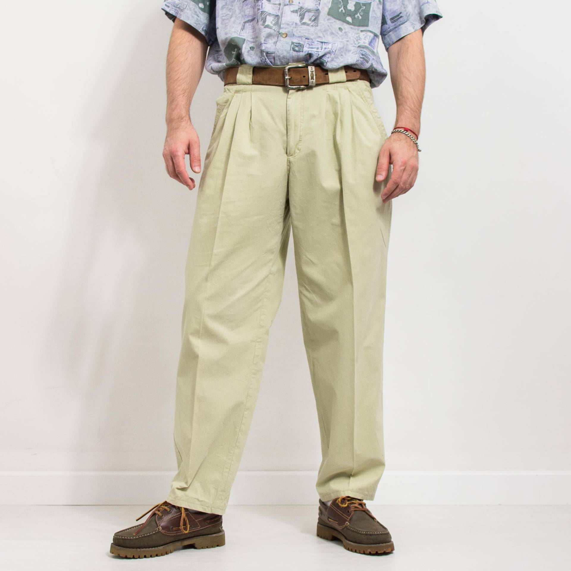 Vintage 80Er Jahre Bundfaltenhose Super High Waist Retro Hose Größe W34 von UncleEdVintage