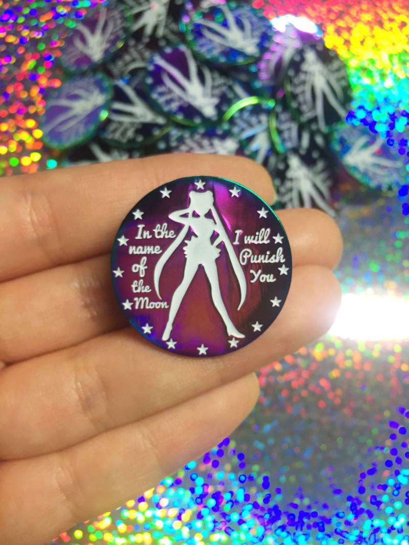 Sailor Moon Glow Emaille Pin von UncommonxNonsense