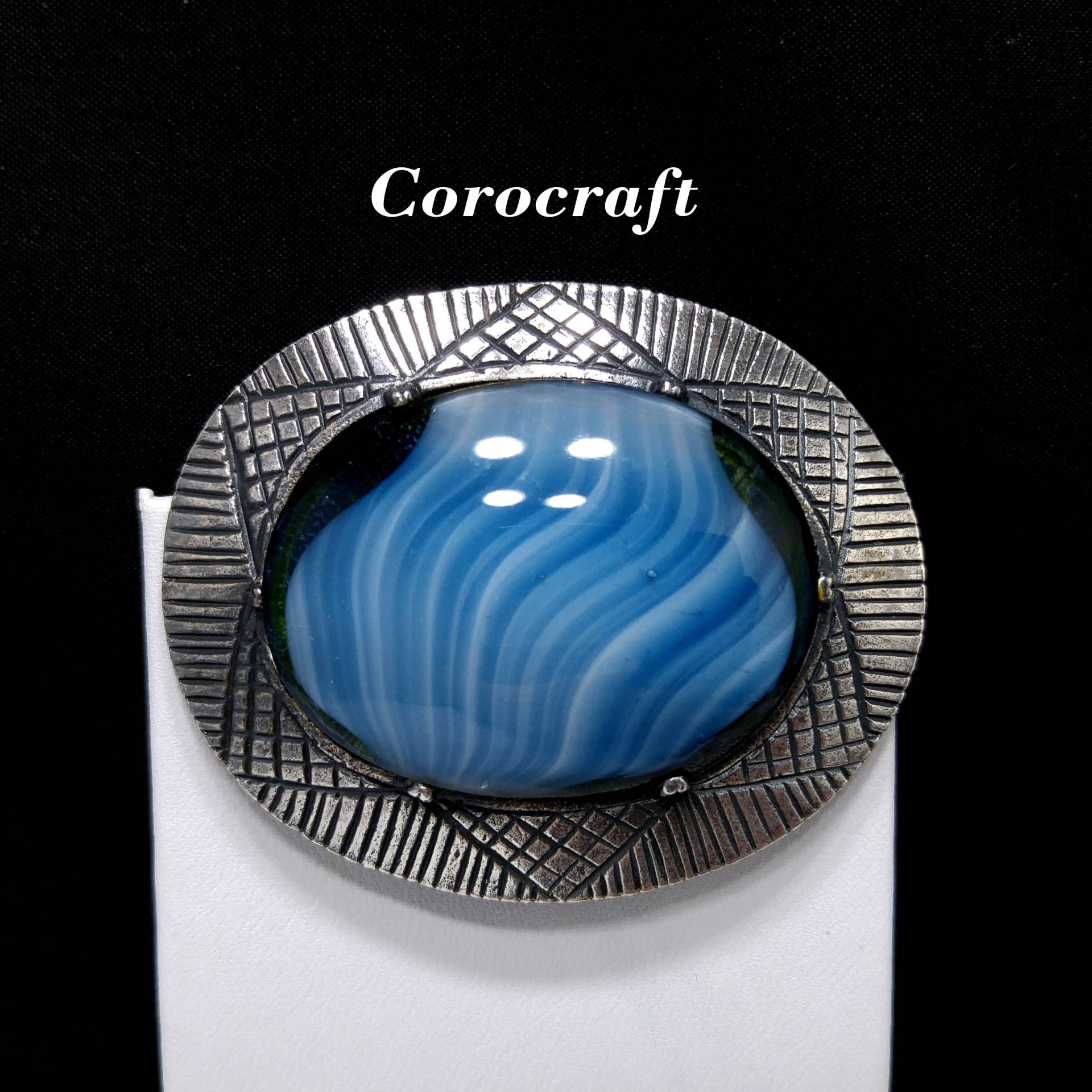 Corocraft Blue Art Glas Brosche, Silber Geätzter Rahmen, 1940Er Jahre Vintage Schmuck von UncoveringVintage