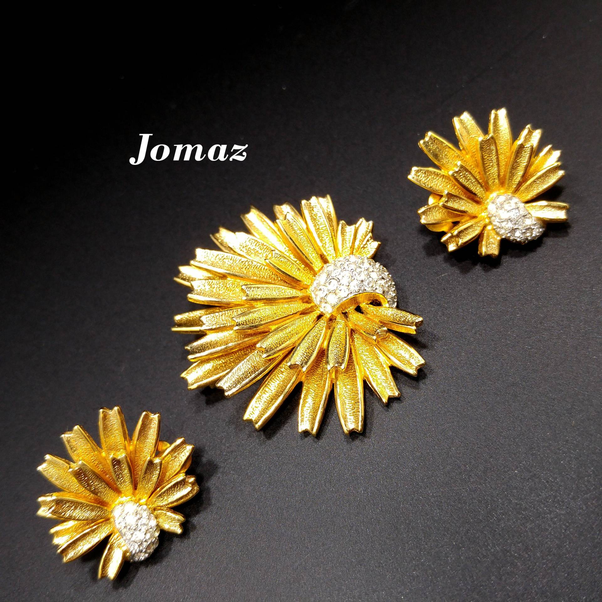 Jomaz Vergoldet Brosche & Ohrringe, Pave Strass, Joseph Mazer Co, 1960Er Jahre Vintage Schmuck von UncoveringVintage