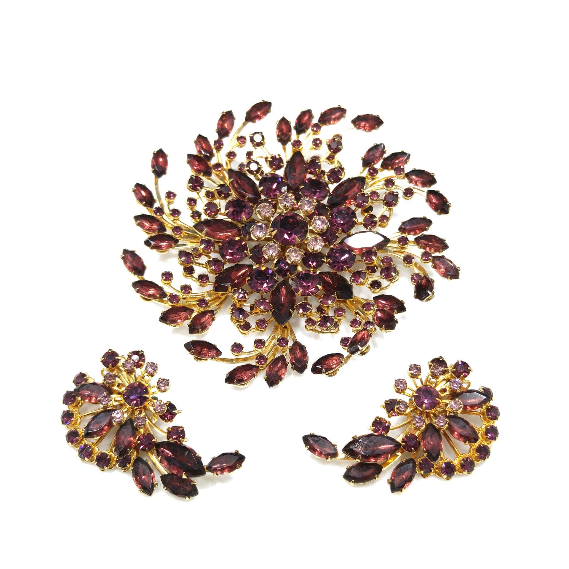 Mid-Century Große Lila Strass Brosche & Ohrringe, Floral Design, 1950Er Jahre Vintage Schmuck von UncoveringVintage