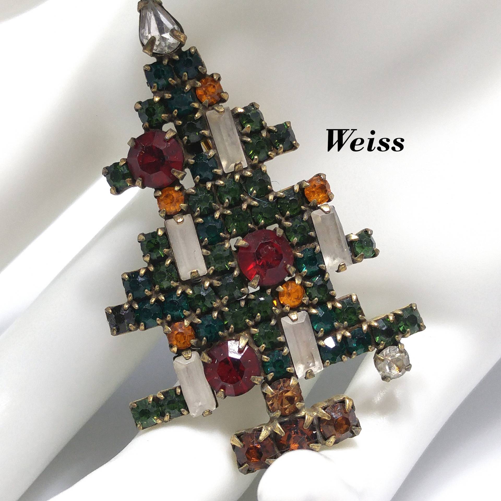 Weiss Weihnachtsbaum Brosche, Fünf Baguette Kerzen, Buchstück, 1950Er Jahre Vintage Schmuck von UncoveringVintage