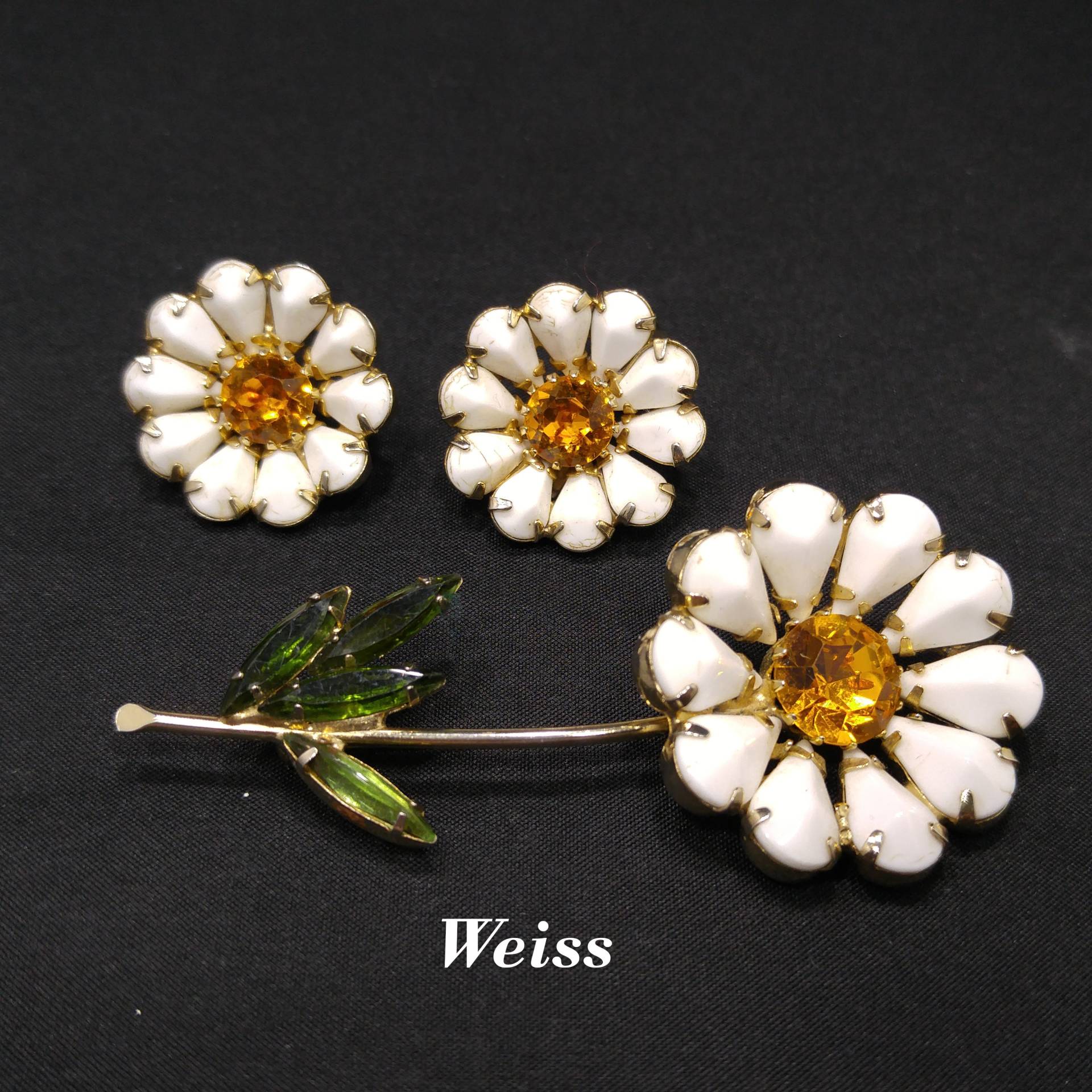 Weisse Blume Strass Brosche & Ohrringe, Vergoldet, 1950Er Jahre Vintage Schmuck von UncoveringVintage