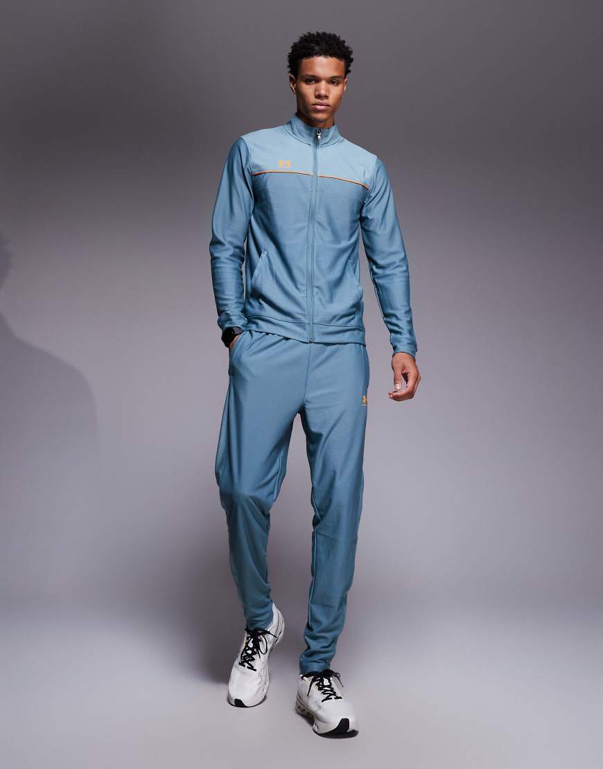 Under Armour - Challenger - Trainingsanzug in Jaspisblau und Orange von Under Armour