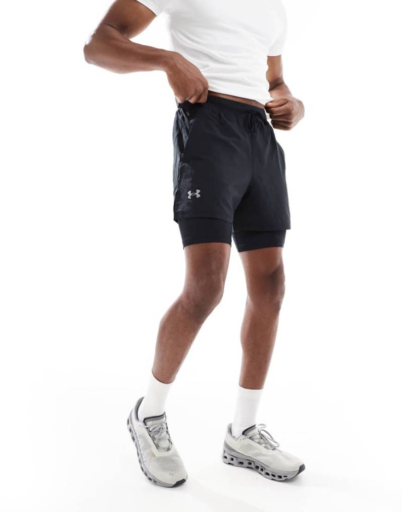 Under Armour - Launch - 2-in-1-Shorts in Schwarz, 5 Zoll Schrittlänge von Under Armour