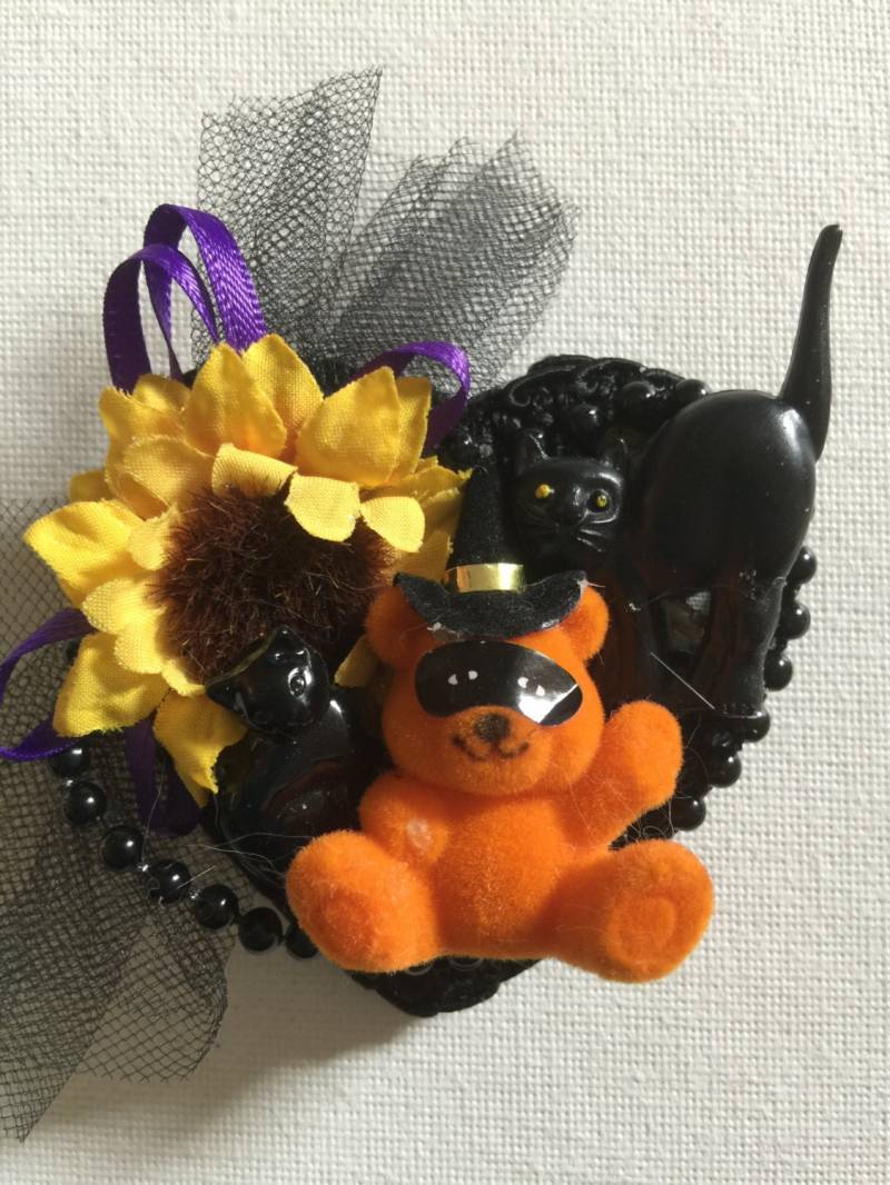 Halloween Pin - Brosche Handgemacht Katzen Und Bären von UnderGrandmasRainbow