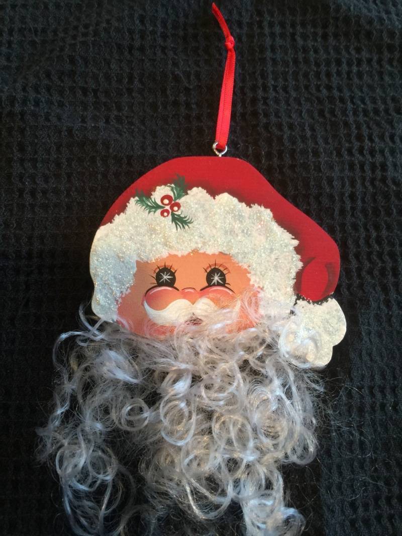 Holz Gefertigte Vintage Weihnachtsmann Gesicht Urlaub Pin von UnderGrandmasRainbow