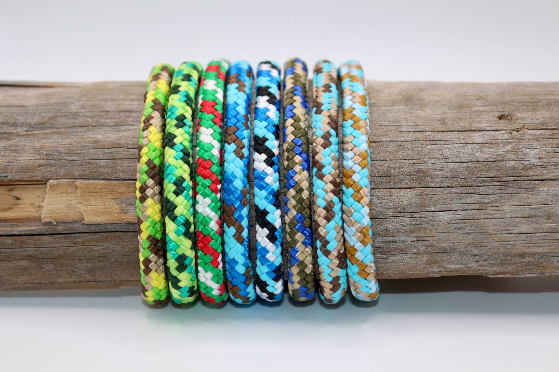 Segeltau Surfer Armband 6mm Mit Edelstahl Magnetverschluss Unisex - Cool Style Segeltau Surfer Armband 6mm Mit Edelstahl Magnetverschluss Unisex - Cool Style von UnderdogDesigns1