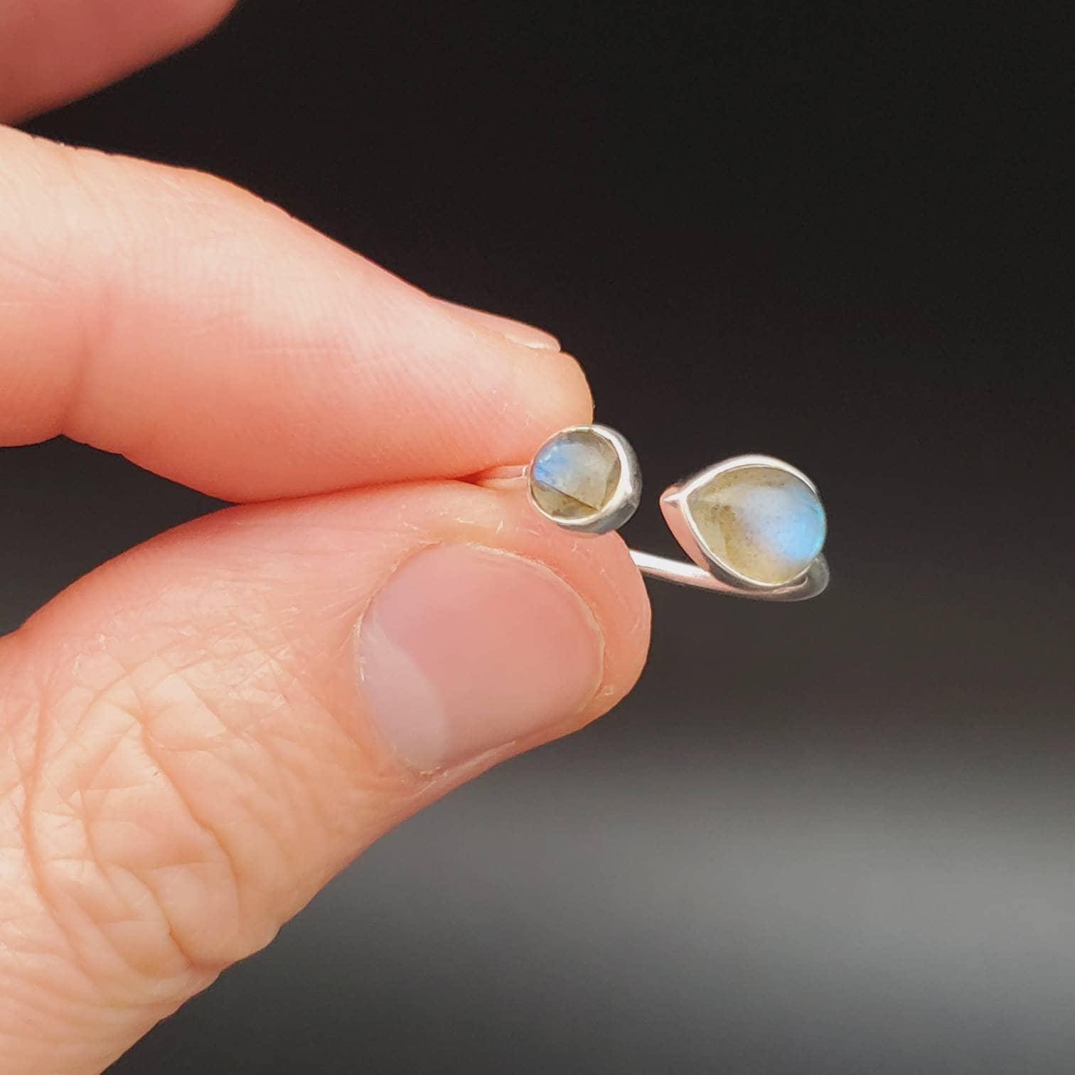 Labradorite Ring | Doppelter Labradorit-sterlingsilberring Boho Einstellbar 2 Labradorit R-10375 von UnforgetSilver