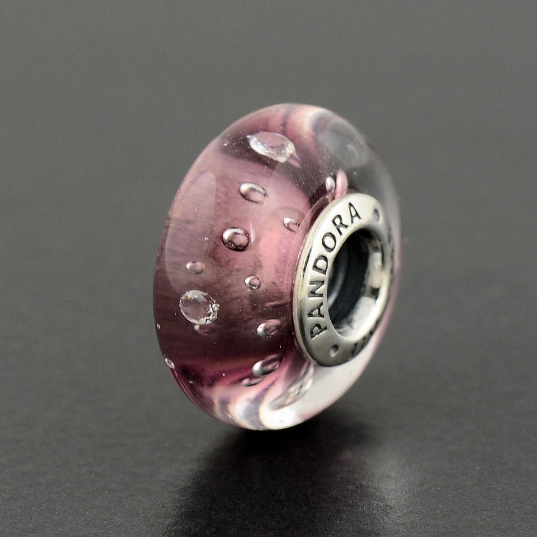 Authentisch Pandora Charm S925 Ale Lila Aufbrausen Murano #791616Cz Pre Loved Zustand Authentisch Pandora Charm S925 Ale Lila Aufbrausen Murano #791616Cz Pre Loved Zustand von Unforgetablecharms