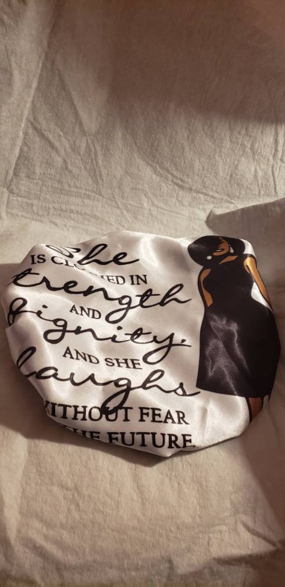 Sie Ist Mit Stärke Und Würde Bekleidet Satinmütze, Wendemütze Personalisierte Fotomützen, Maßgeschneiderte Mützen von Uni5crafts