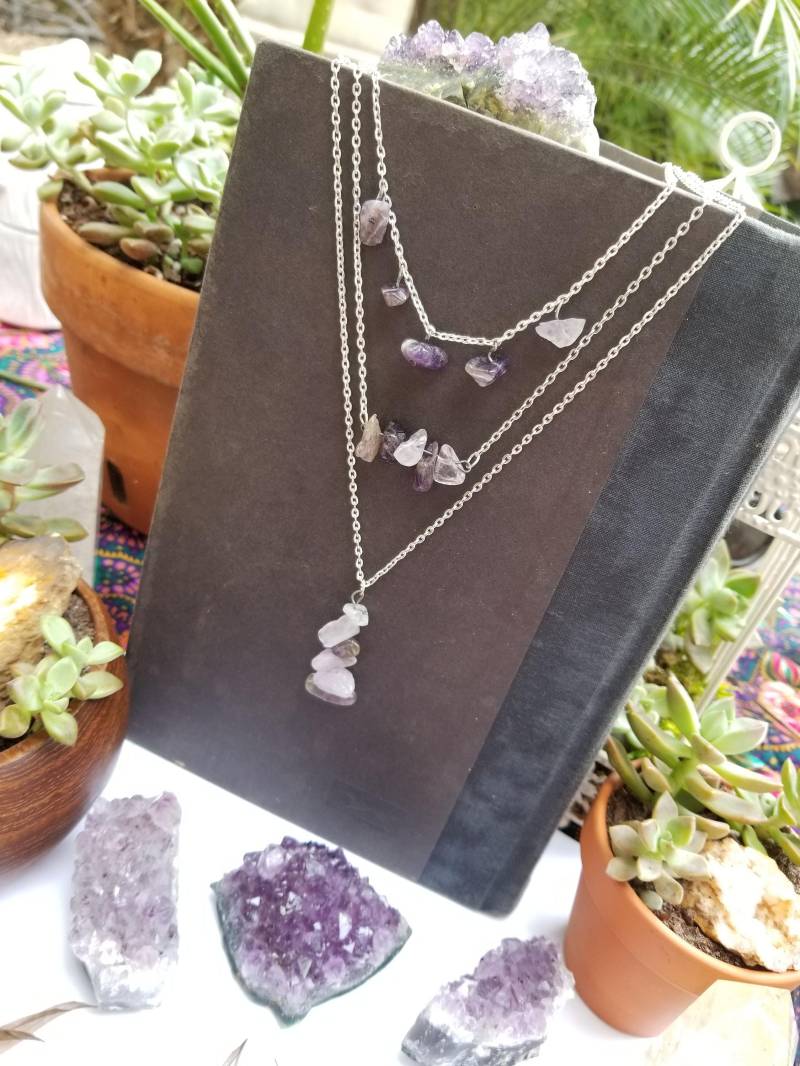3-stufige Amethyst-Halskette - Naturstein-Halskette Silberkette, Mehrlagige Halskette 3-stufige Amethyst-Halskette - Naturstein-Halskette Silberkette, Mehrlagige Halskette von UniColey
