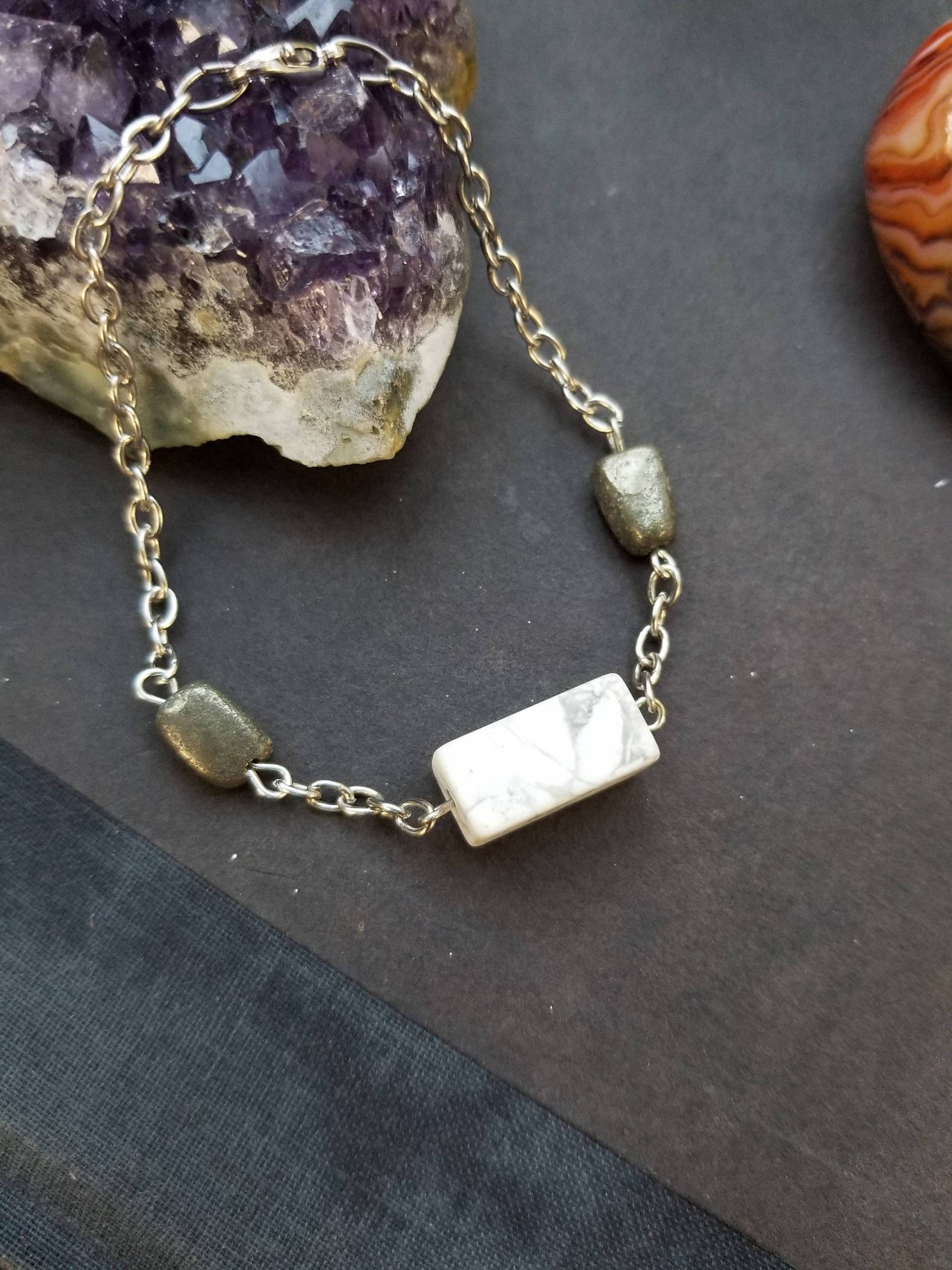 Armband Mit 3 Steinen - Aus Grauem Und Weißem Marmorstein Modernes Armband Mit 3 Steinen - Aus Grauem Und Weißem Marmorstein Modernes von UniColey