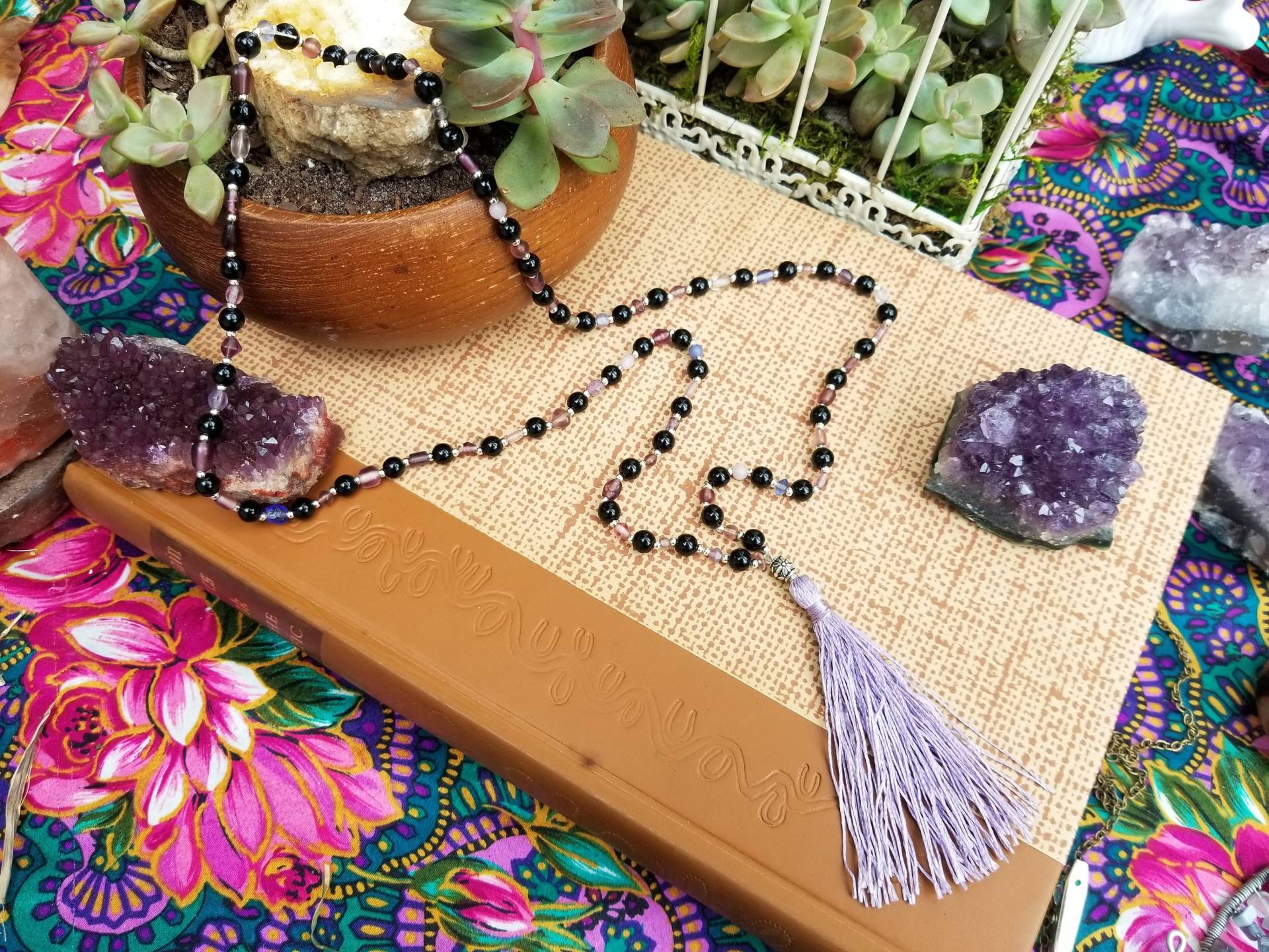 Lavendel Quaste Halskette - Glasperlen Und Fransen Boho Lavendel Quaste Halskette - Glasperlen Und Fransen Boho von UniColey