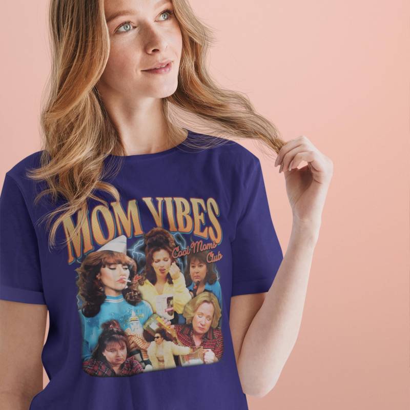 Frauen T-Shirt Mom Vibes Cool Moms Club Lustiges 90Er Jahre Mama Geschenk Für Mutter Muttertagsgeschenk Zum Muttertag von Unibly