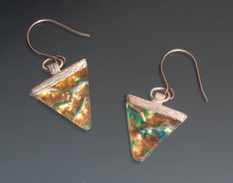 Dichroic Glastropfen Feinsilber, Gold & Grün Irisierende Schmuckstücke von UnicornsCreations
