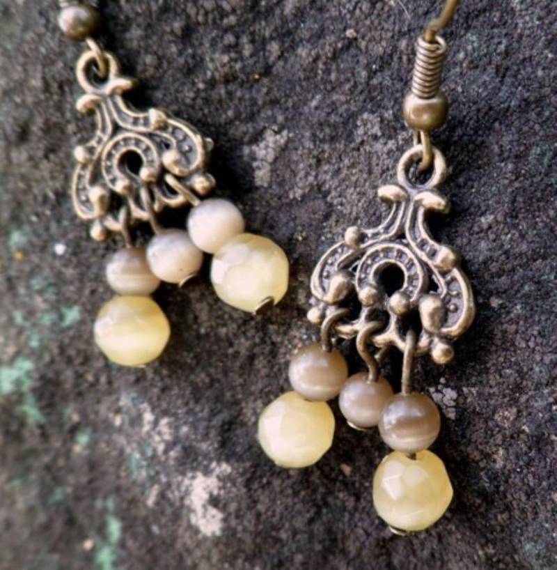 Pendientes De Laton Envejecido Y Ojo Gato von UnicsHandmade