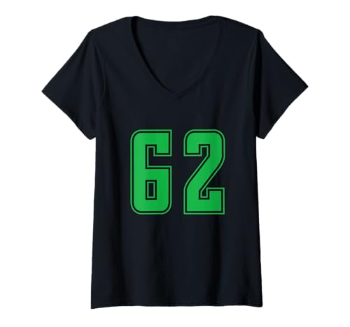 Damen Grün Nummer 62 Mannschaft Sport Nummerierte Uniform T-Shirt mit V-Ausschnitt von Uniform Numbered Retro Sports DESIGN ON THE FRONT