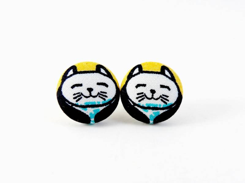 Handgemachte Glückskatze Knopf-Ohrringe Ohrstecker Aus Stoff von UnikWalk