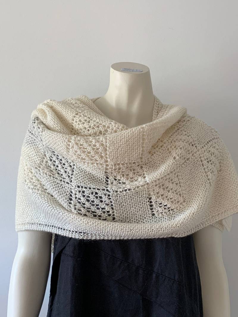 stola, Handgestrickt Aus Kidmohair Und Merinowolle stola, Handgestrickt Aus Kidmohair Und Merinowolle von UnikabyMarianne