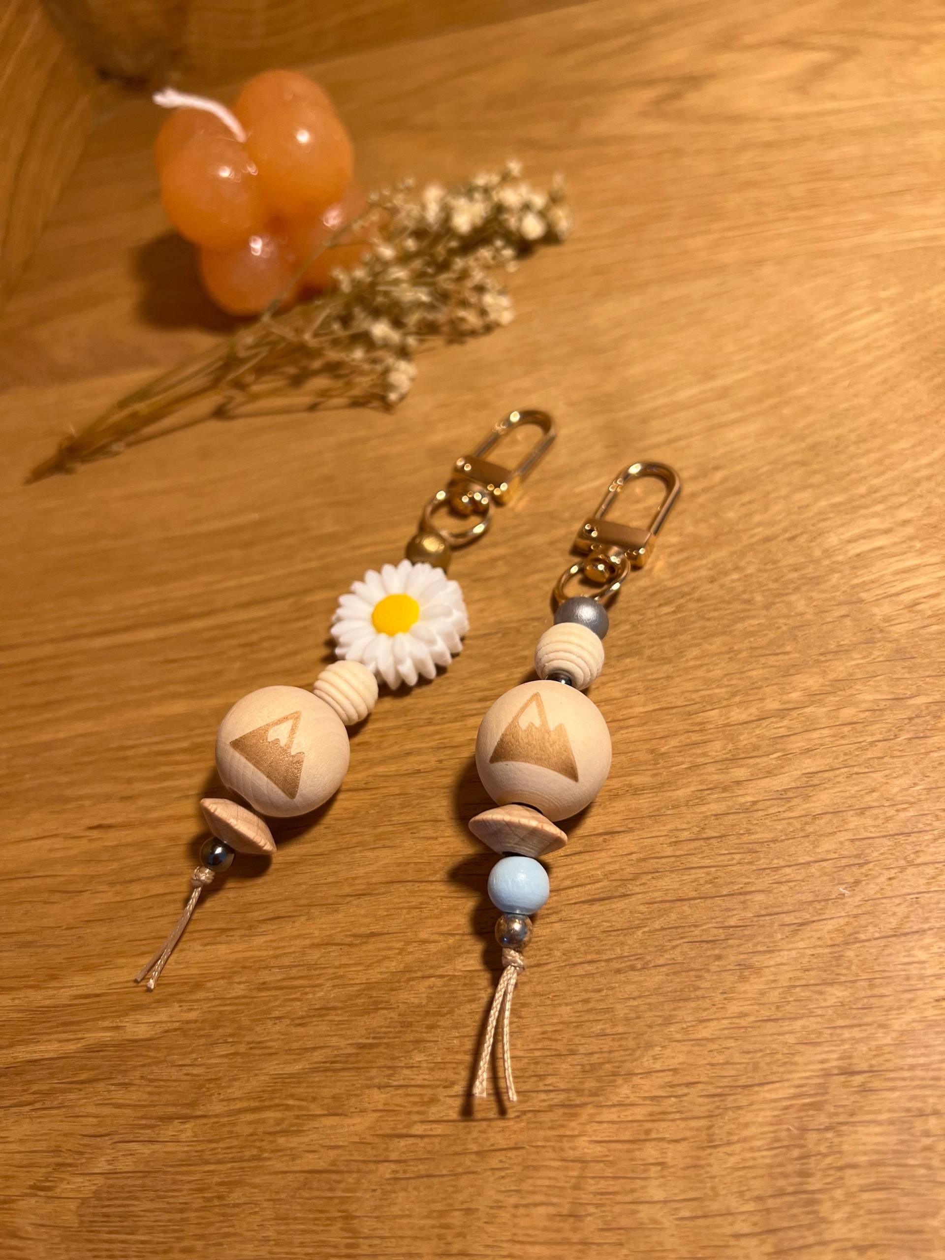 Schlüsselanhänger I Taschenanhänger, Blume, Berge , Geschenk Für Sie, Geburtstag, Freundin Schlüsselanhänger I Taschenanhänger, Blume, Berge , Geschenk Für Sie, Geburtstag, Freundin von Unikhatt