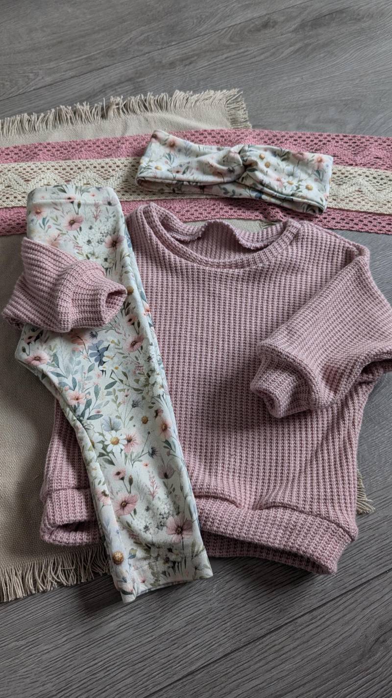 Baby/Kinder Set Einfarbiger Oversized Strick Pullover | Strickjacke, Leggings & Haarband | Stirnband Mit Blumenmuster von FadenTwist