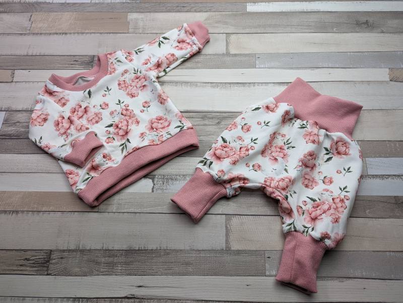 Set Pullover Und Pumphose Baby Gr. 50-92 von FadenTwist