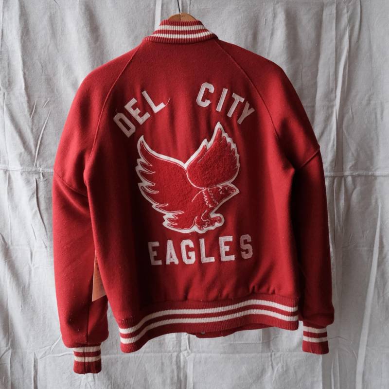 Vintage 70Er Jahre Del City Eagles Varsity Letterman Jacke Wolle Button-Up Rot & Weiß von UnionStationVintage