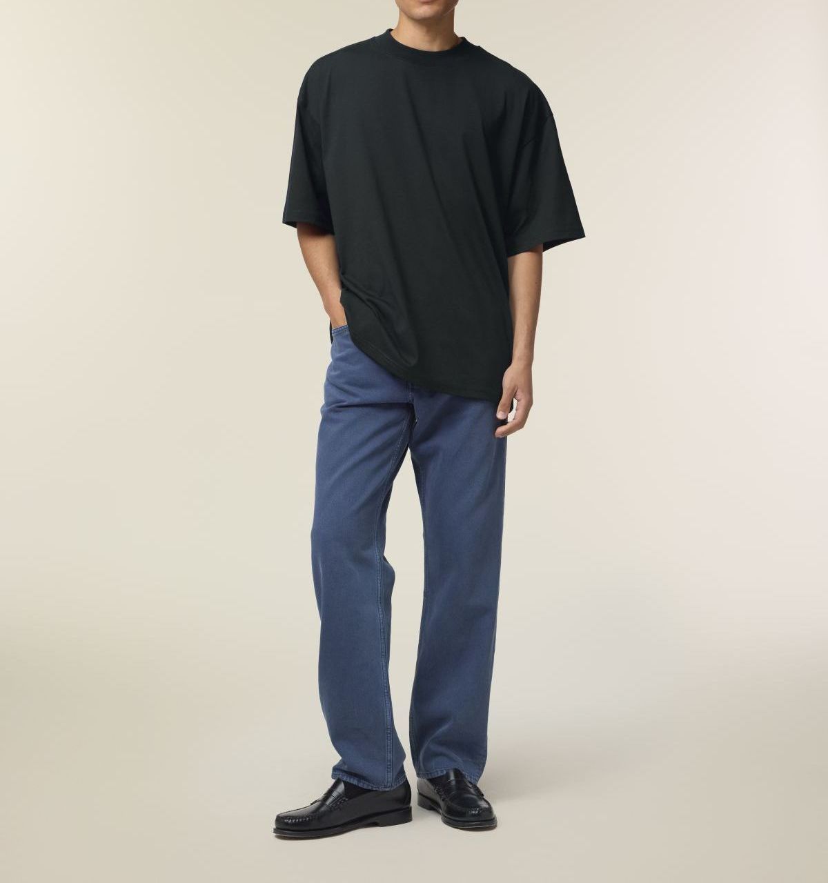 Oversized T-Shirt Modell: Blaire von Unipolar