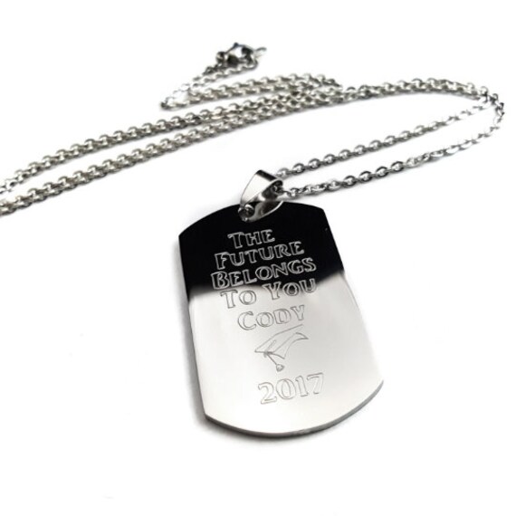 Abschlussschmuck, Gravierte Hundemarke, Klasse Von 2023, Personalisierter Schmuck, Abschlussgeschenk von UniqJewelryDesigns