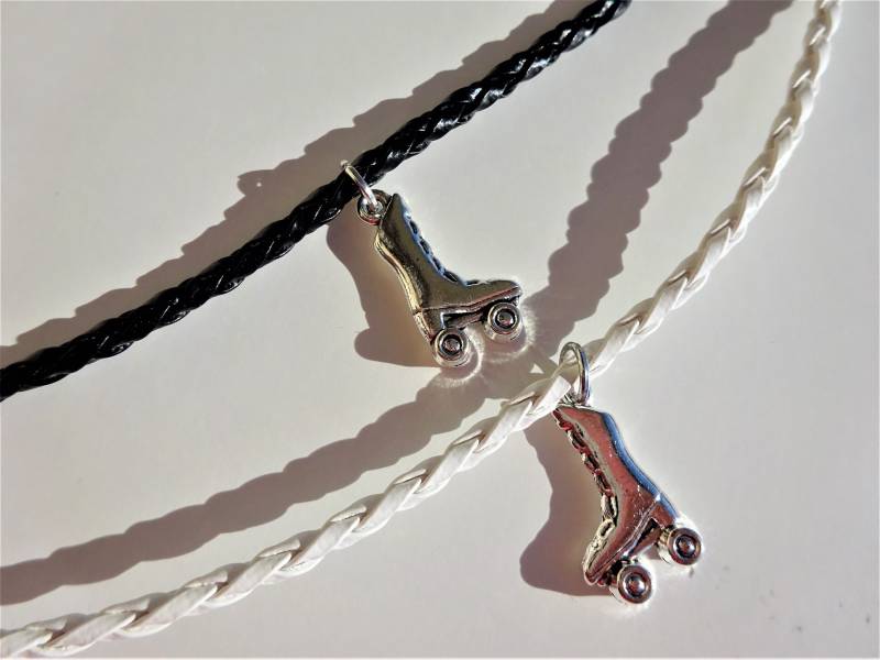 Armband Mit Rollkunstlaufschuh/Roller Skates Anhänger Rollschuhe Rollschuhlaufen Geschenkideen von UniqueArtByFelicia