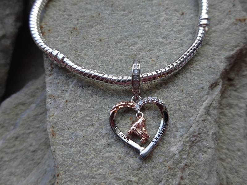 Armband Mit Rollkunstlaufschuh Herz Charm " I Love Skating "/ Artistic Rollerskating-Anhänger/Rollschuhlaufen Geschenkideen von UniqueArtByFelicia