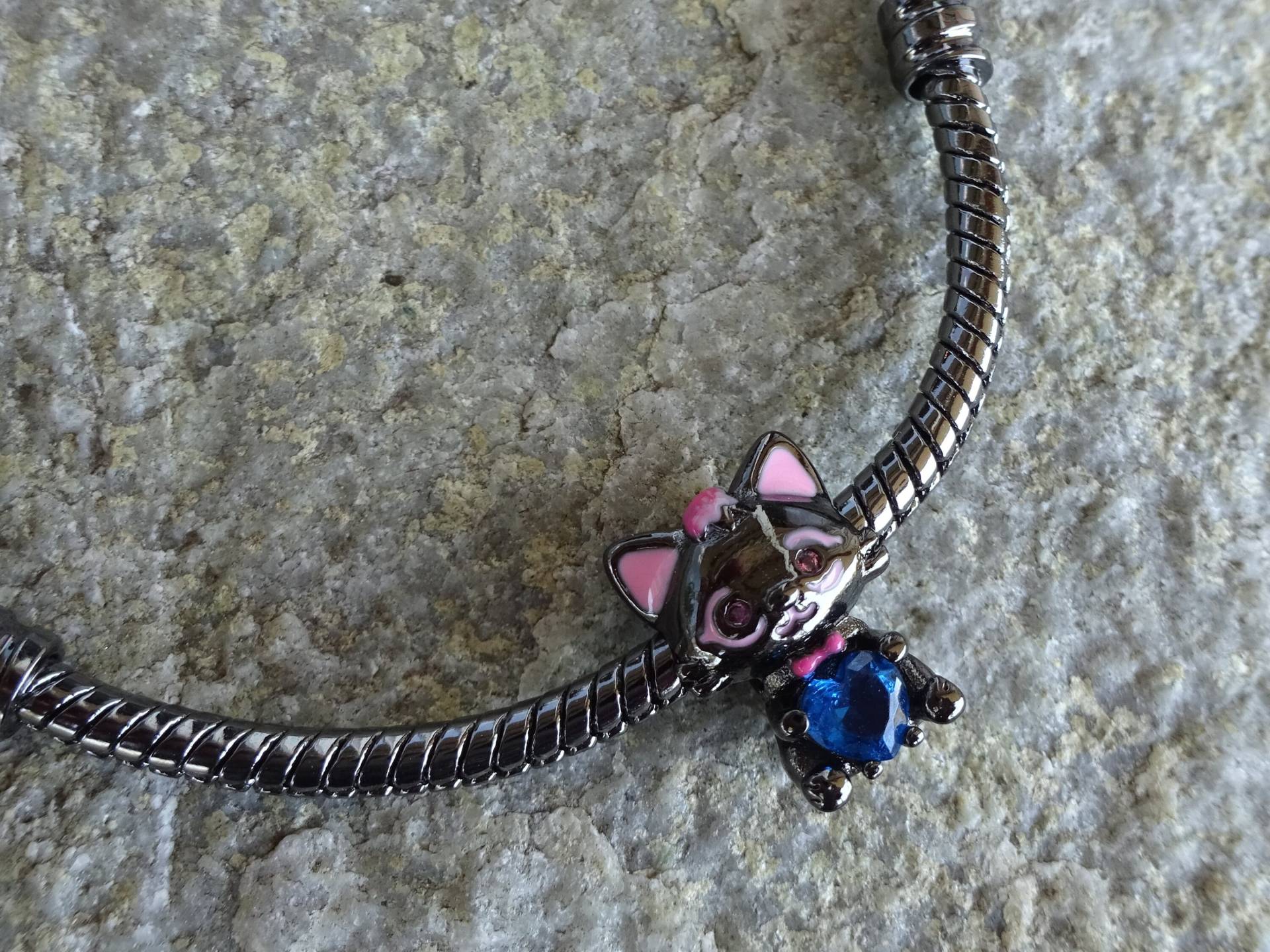 Armband - Schwarze Katze Charme/Anhänger Und Kompatibel Mit Den Meisten Schmuckmarken Geschenkidee von UniqueArtByFelicia