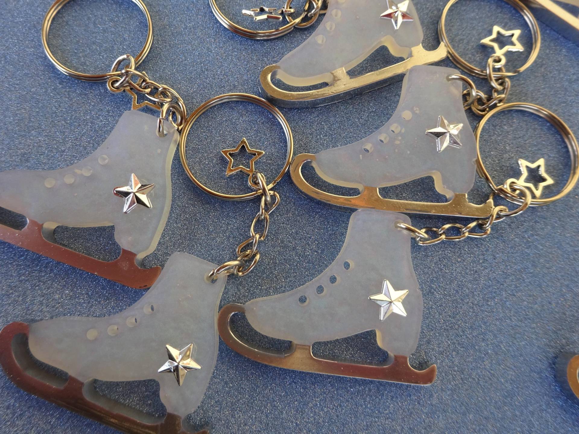 Eiskunstlauf Anhänger Aus Epoxidharz - Schlittschuh Schlüsselring, Geschenk Für Skater, Trainer, Eislauf-Fans & Eiskunstläufer Handmade von UniqueArtByFelicia