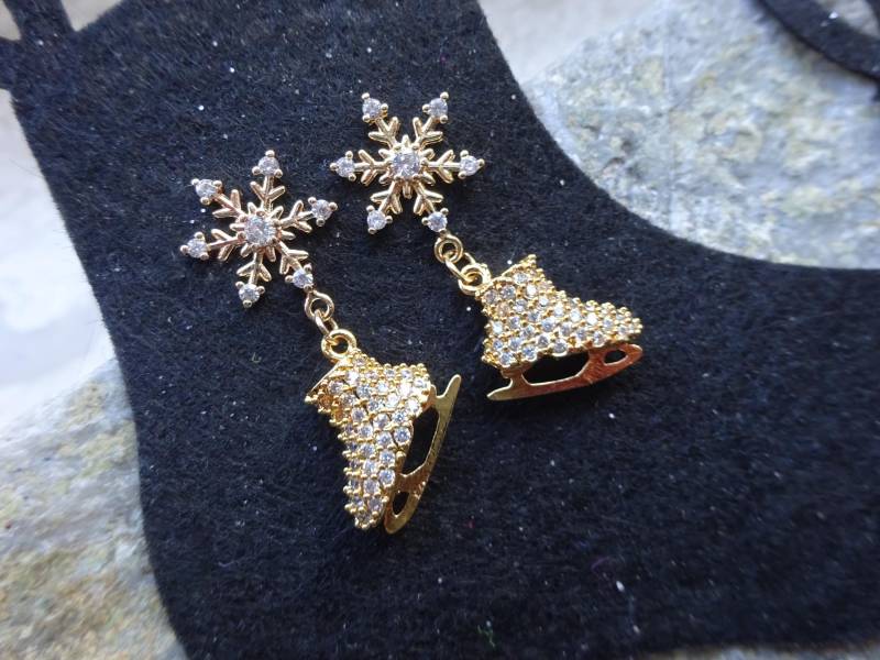 Eislaufschuhen Ohrstecker Für Einen Eislaufliebhaber/ Ohrschmuck/Eiskunstlauf-Ohrring-Set Geschenkideen von UniqueArtByFelicia