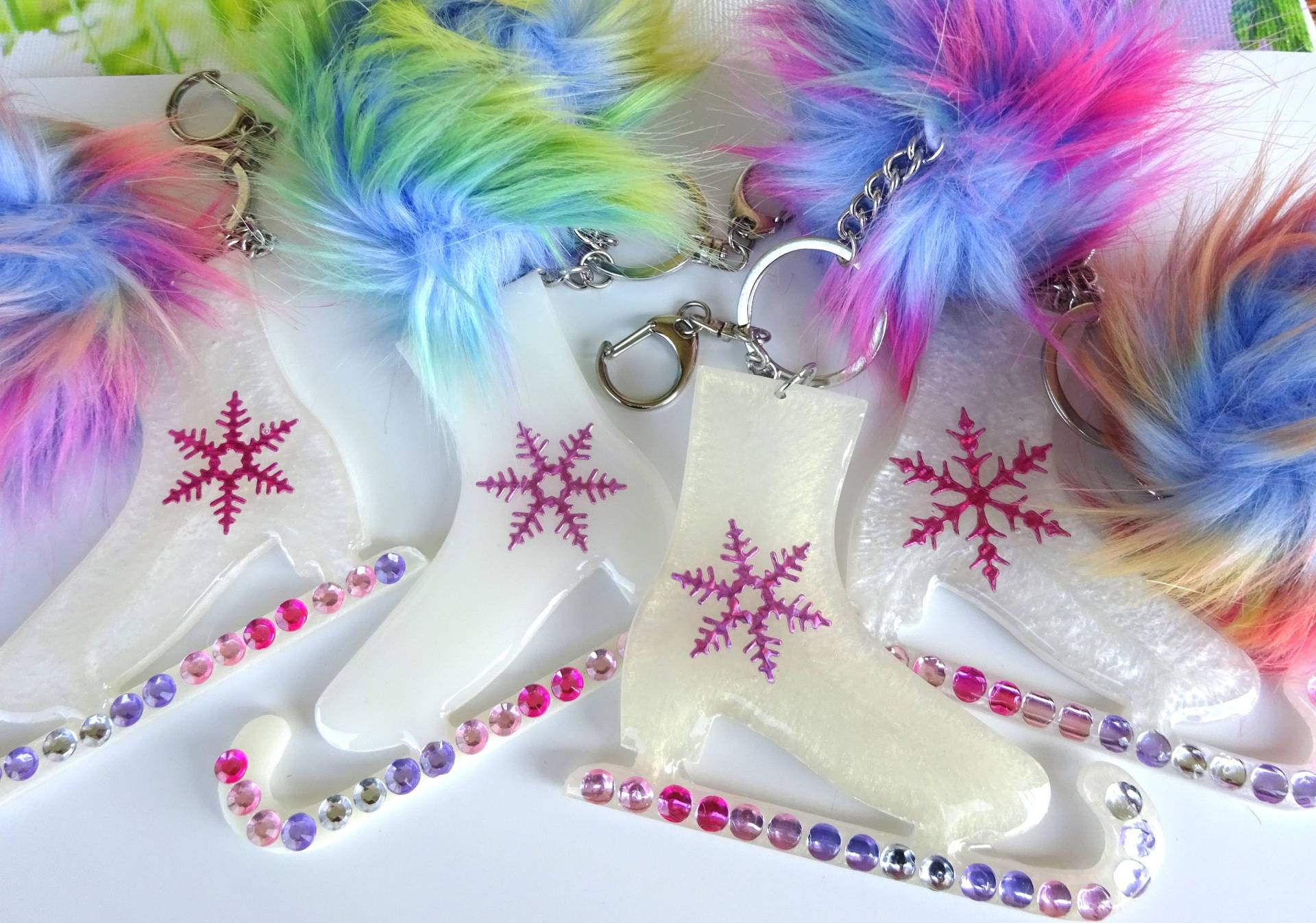 Epoxidharz Eislaufschuh Sporttaschenanhänger/Großer Schlüsselanhänger Schlittschuhläufer-Anhänger Geschenkideen von UniqueArtByFelicia