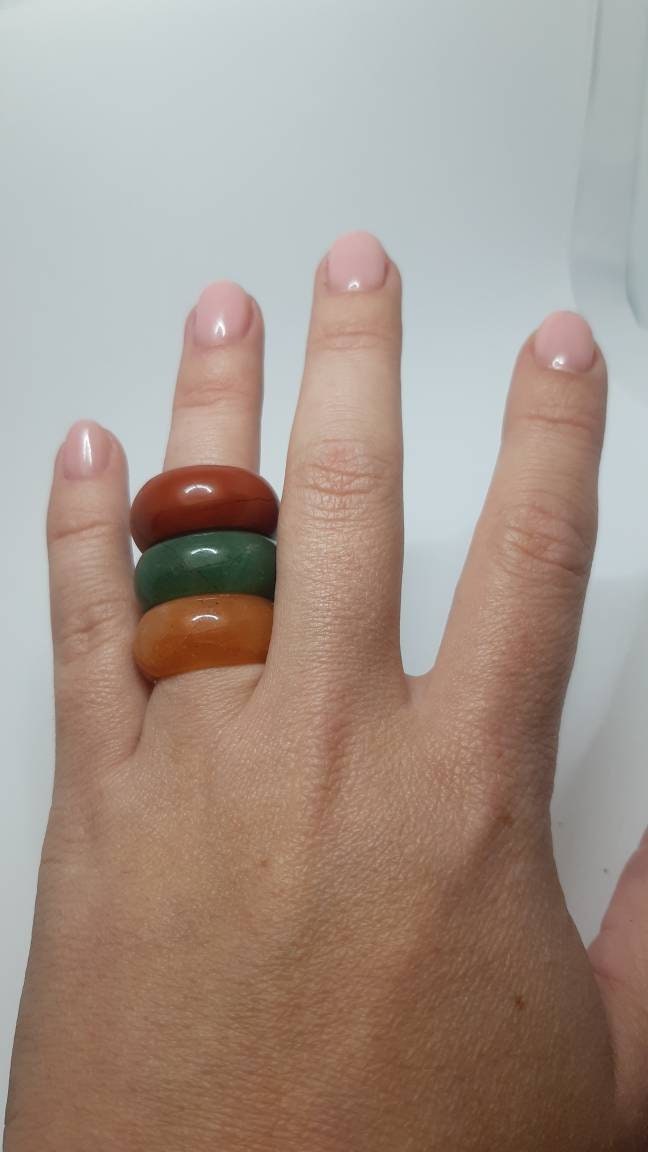 3 Geschnitzte Ringe, Jaspis Ring, Stein Jade Nephrit Achat Edelsteinring von UniqueArtGiftStore